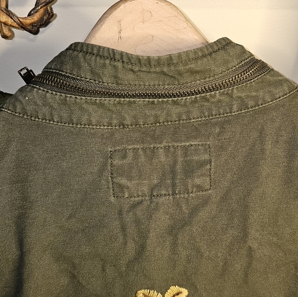 LANE BRYANT Utility Jacket Womens 18 Cargo Drawstring Green Embroided Moth Coat - Picture 3 of 10